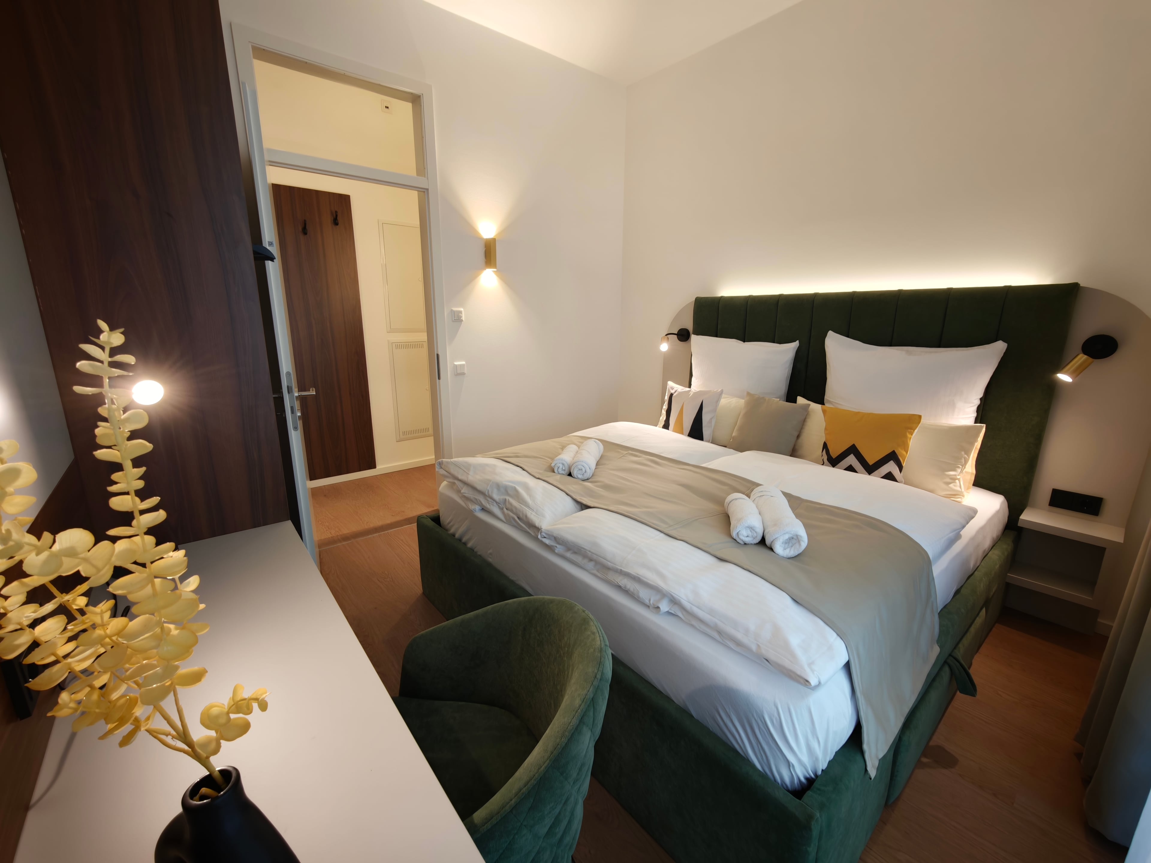 Munich Hideaway | 1 Bedroom & Private Terrace